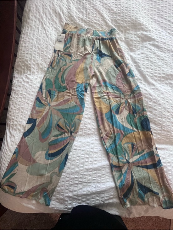 O'Neill Pants - NWT O'Neill Wide Leg Floral Swirl Pants in Teal, Blue, Pink and Cream